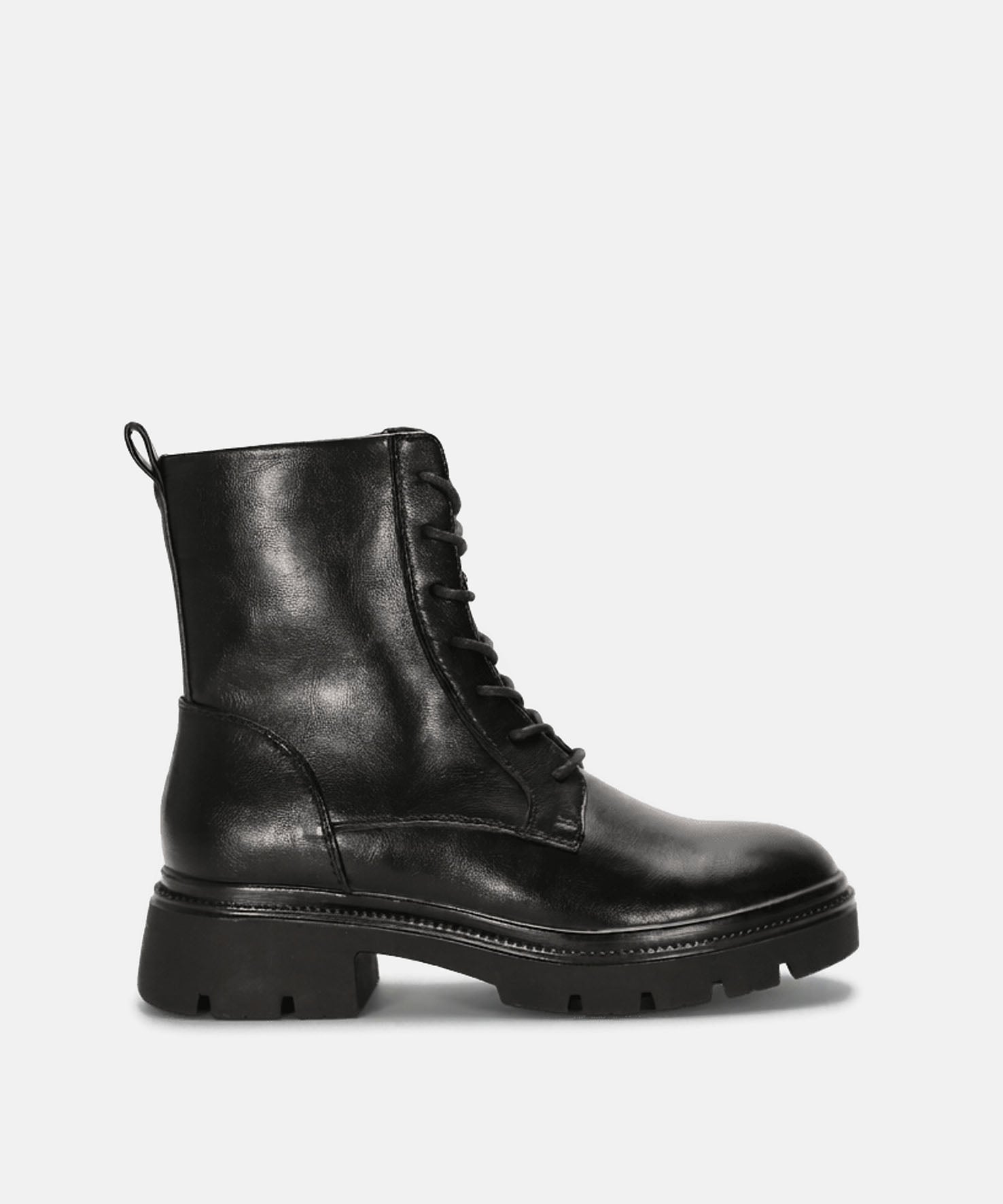 Bot&iacute;n militar cordones